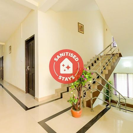 Kochi Oyo 8273 Diamond Inn מראה חיצוני תמונה